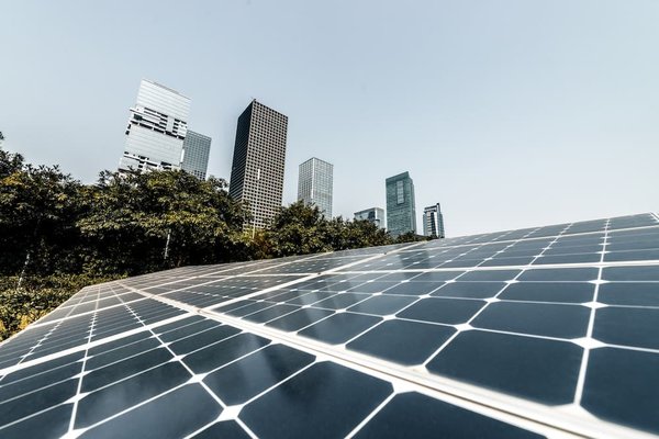 Quels sont les avantages des aides photovoltaïques pour les Alpes-Maritimes ?