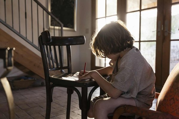 Reconnaître une chaise baumann : guide pour vous orienter